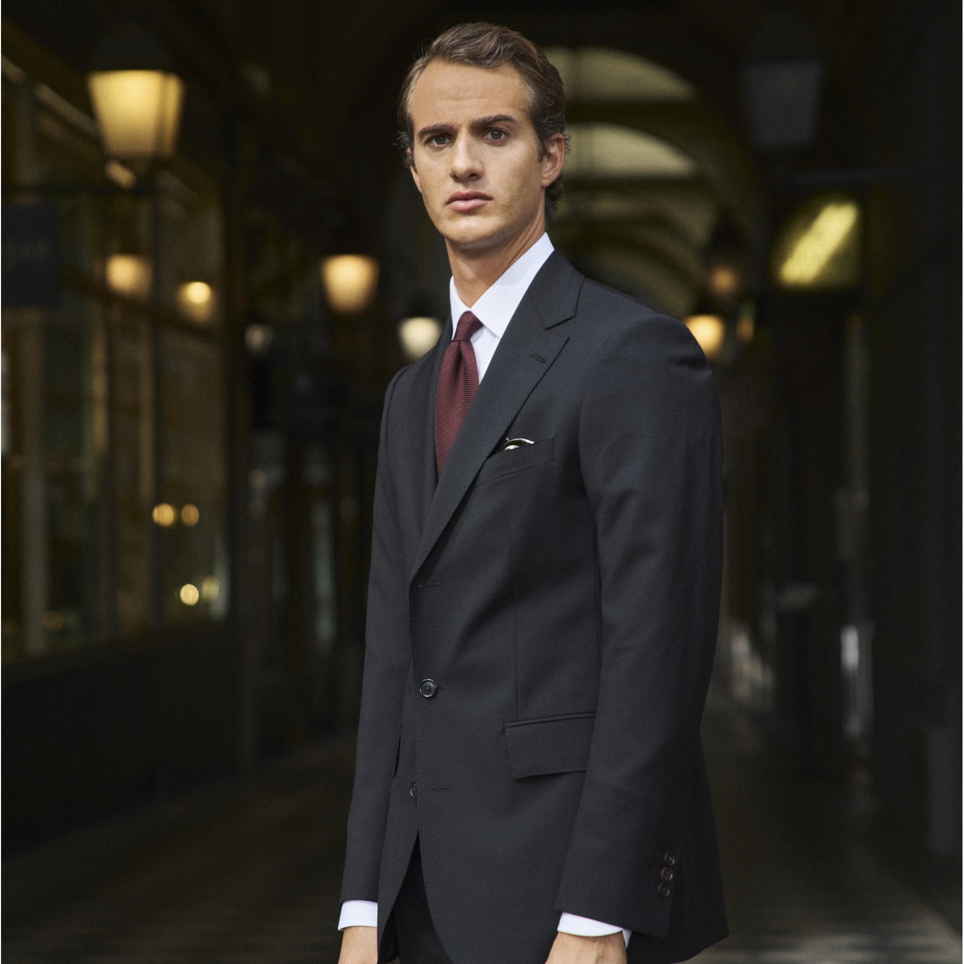 Costume noir en Supergabardine Hardy Minnis – Cran parisien 9,5 cm