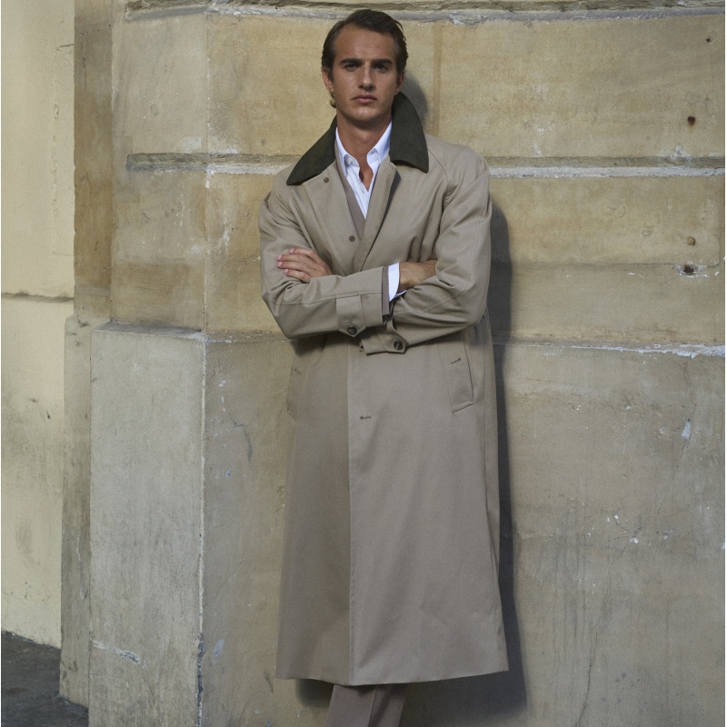 Imperméable gabardine beige manches raglan col contrasté