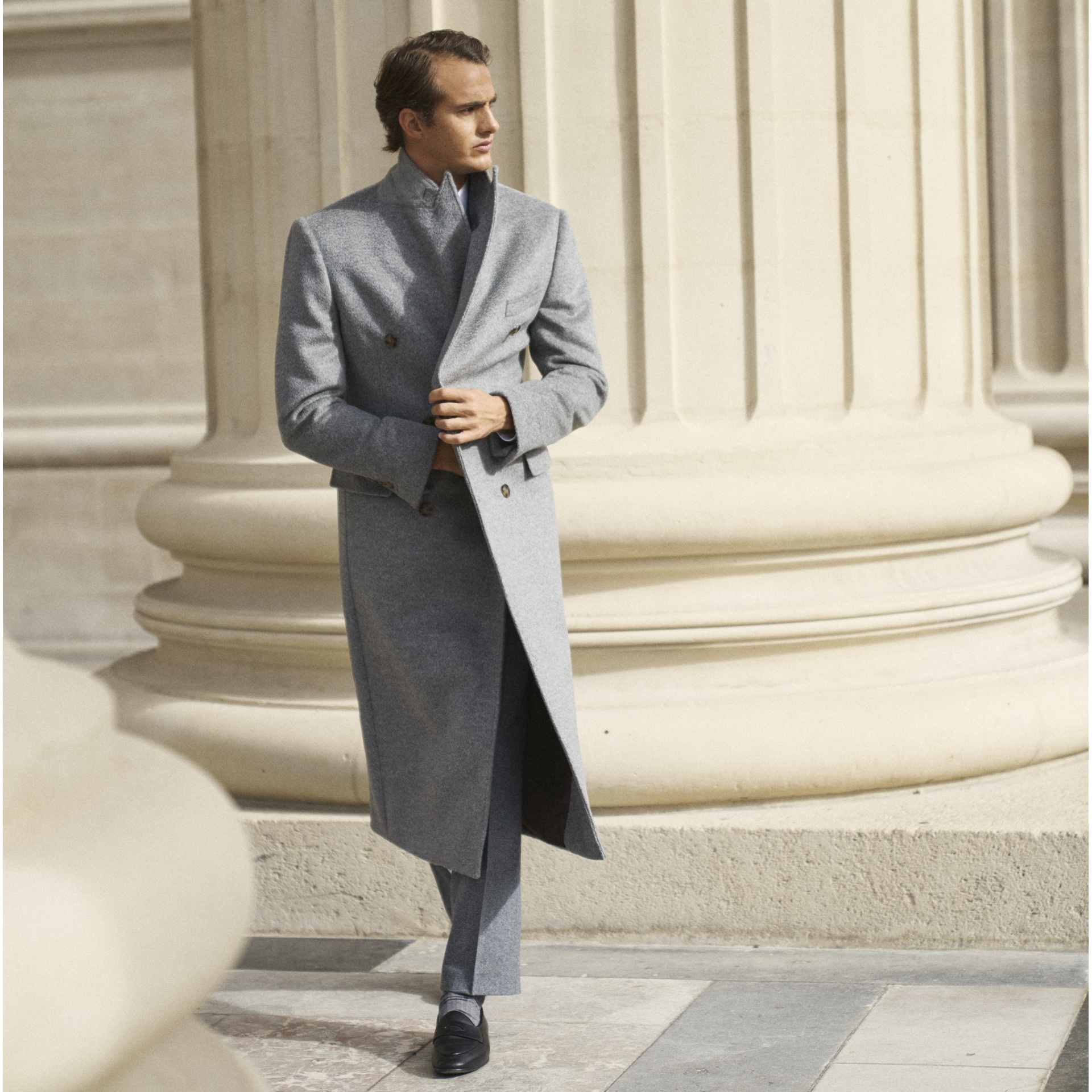 Manteau croisé gris en poil de chameau