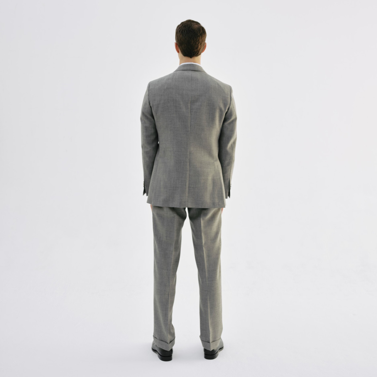 Costume gris en laine froide