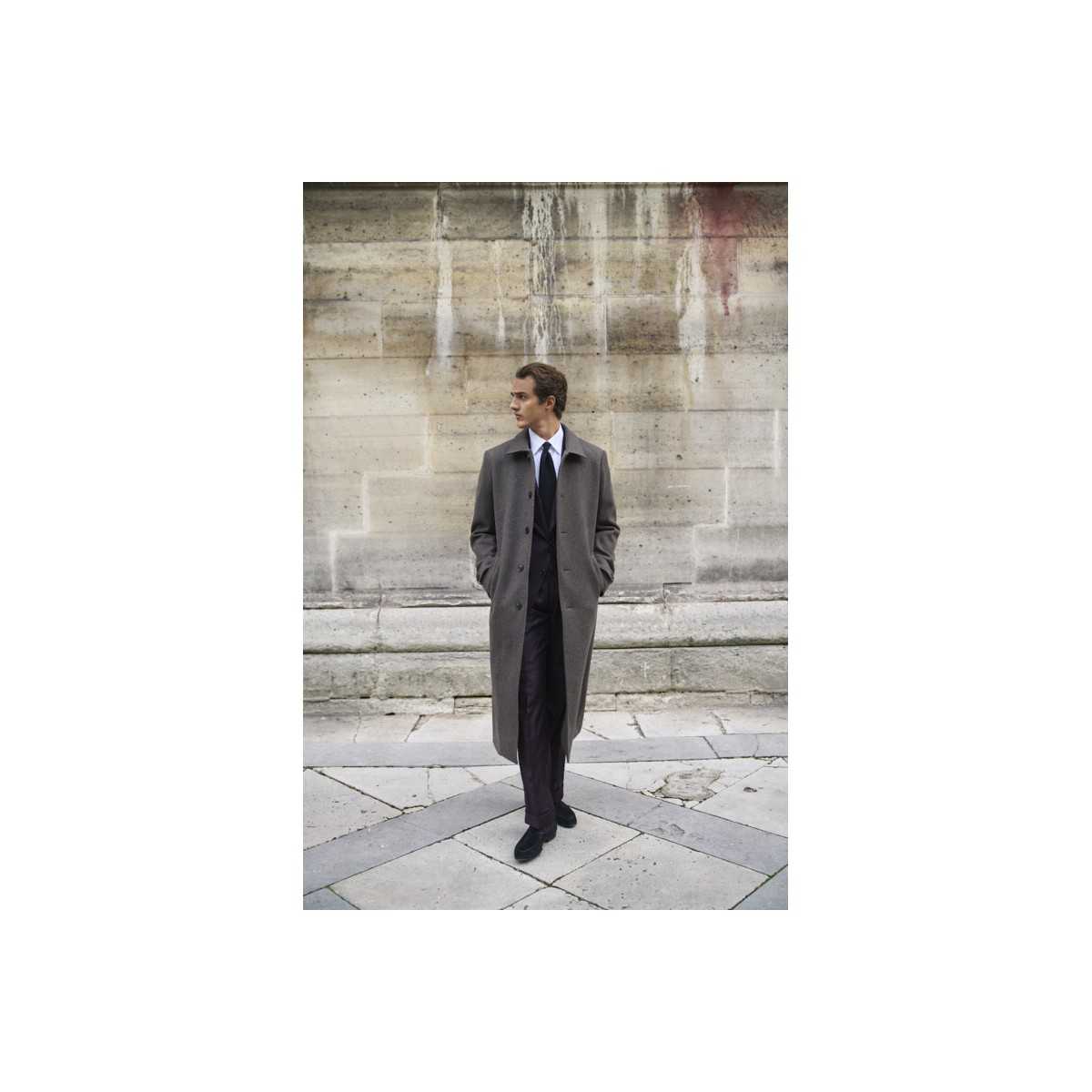 Manteau marron à col chemise